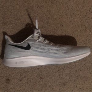 2019 silver Nike zoom